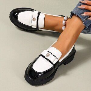 Black And White Vintage Women's Rhinestone Decor Platform Loafers